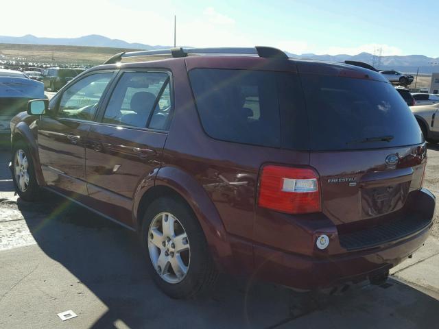 1FMDK06176GA47873 - 2006 FORD FREESTYLE RED photo 3