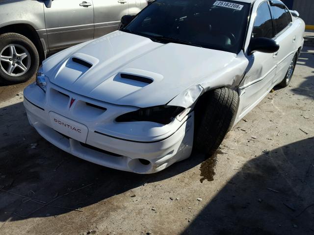 1G2NV52EX4C159114 - 2004 PONTIAC GRAND AM G WHITE photo 9