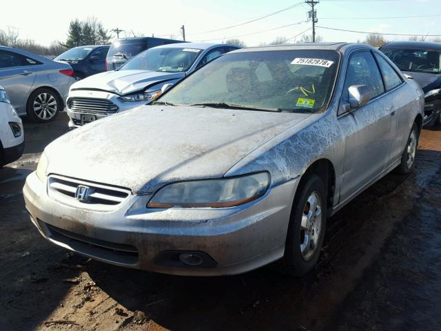 1HGCG32701A008939 - 2001 HONDA ACCORD EX SILVER photo 2