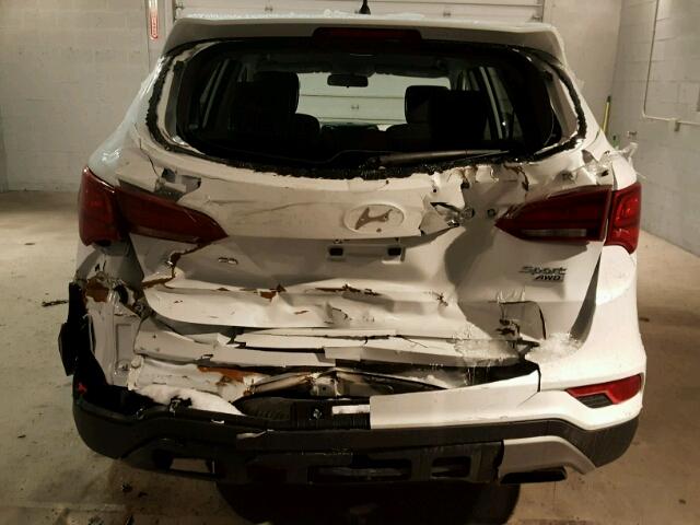 5NMZTDLB2JH065971 - 2018 HYUNDAI SANTA FE S WHITE photo 9