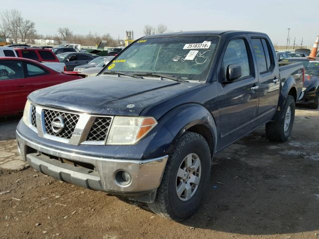 1N6AD07UX8C431485 - 2008 NISSAN FRONTIER C BLUE photo 2