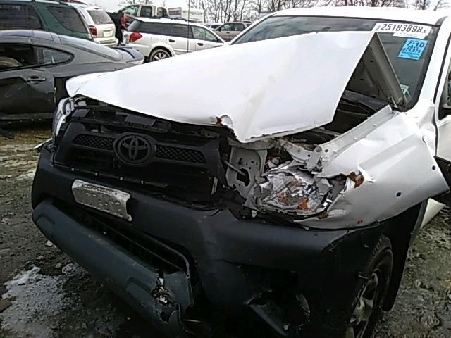 5TFTX4GN4FX047047 - 2015 TOYOTA TACOMA PRE WHITE photo 9