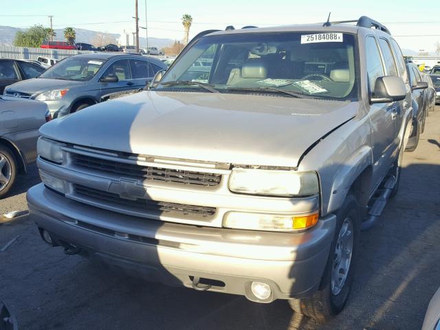 1GNEK13TX5R135251 - 2005 CHEVROLET TAHOE K150 SILVER photo 2