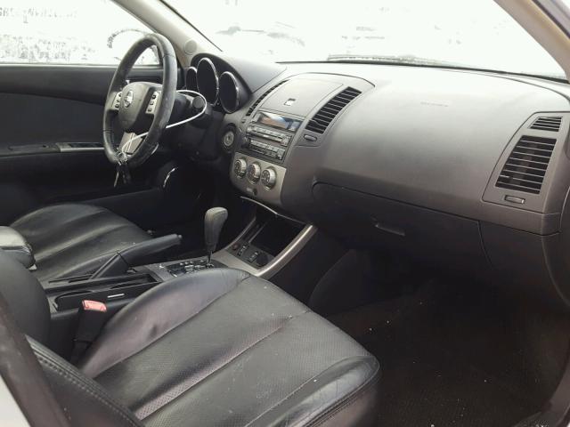 1N4BL11D25C951979 - 2005 NISSAN ALTIMA SE SILVER photo 5