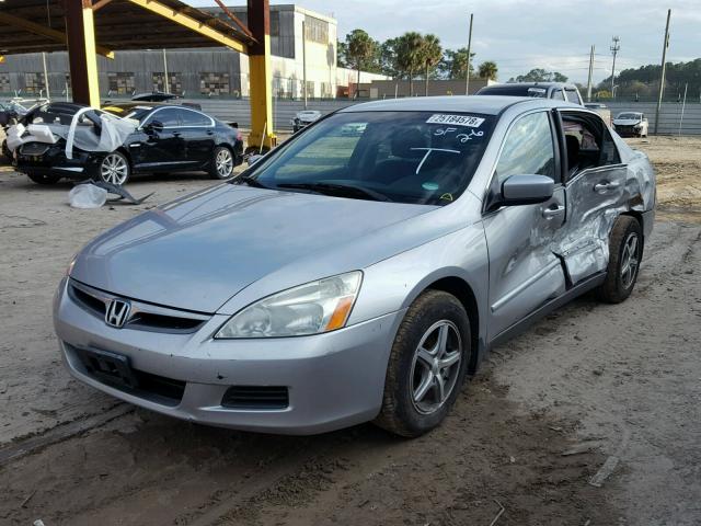 3HGCM56476G705795 - 2006 HONDA ACCORD LX SILVER photo 2