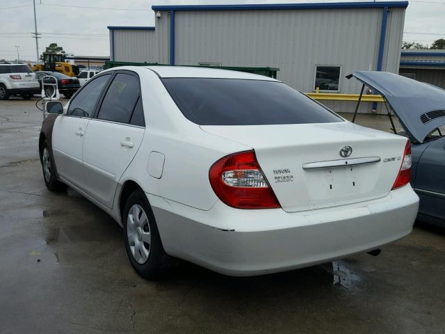 4T1BE32K23U215639 - 2003 TOYOTA CAMRY LE WHITE photo 3