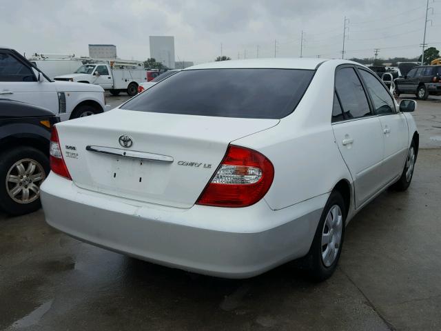 4T1BE32K23U215639 - 2003 TOYOTA CAMRY LE WHITE photo 4