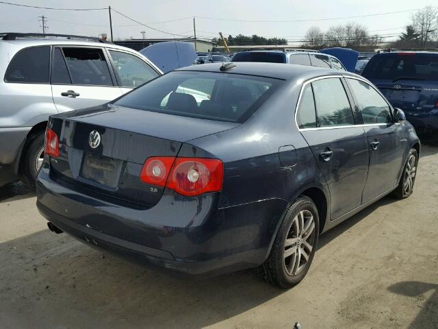 3VWDG81K36M785080 - 2006 VOLKSWAGEN JETTA 2.5 BLUE photo 4