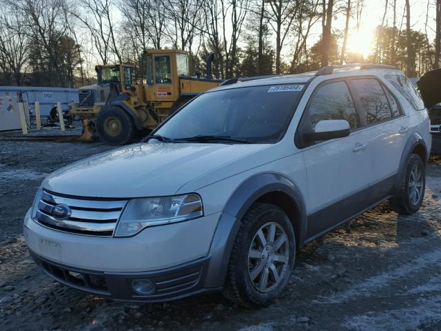 1FMDK02W69GA04745 - 2009 FORD TAURUS X S WHITE photo 2