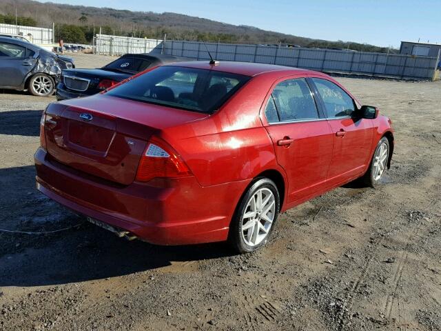 3FAHP0HA1AR258336 - 2010 FORD FUSION SE RED photo 4