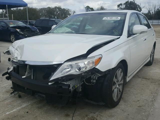 4T1BK3DB6BU391405 - 2011 TOYOTA AVALON BAS WHITE photo 2