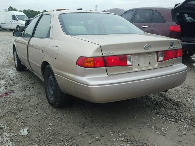 JT2BG22K610553079 - 2001 TOYOTA CAMRY CE GOLD photo 3