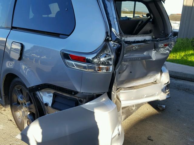 5TDXK3DC7FS664008 - 2015 TOYOTA SIENNA SPO SILVER photo 9