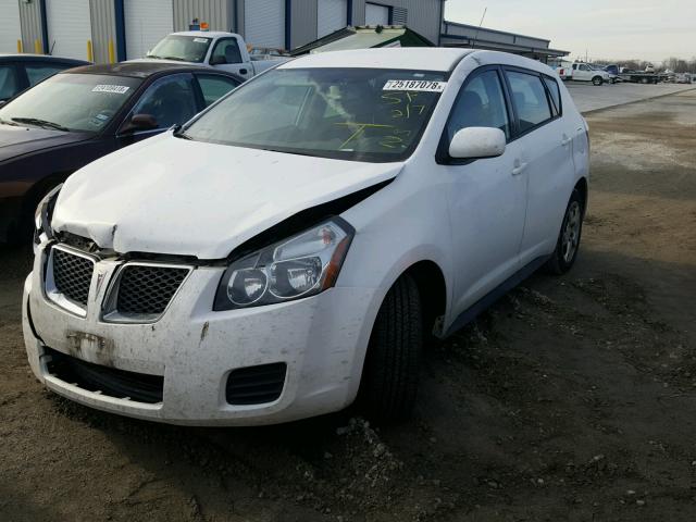 5Y2SP67009Z418810 - 2009 PONTIAC VIBE WHITE photo 2