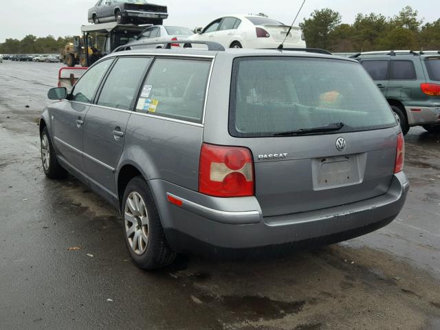 WVWVD63B81E220744 - 2001 VOLKSWAGEN PASSAT GLS SILVER photo 3