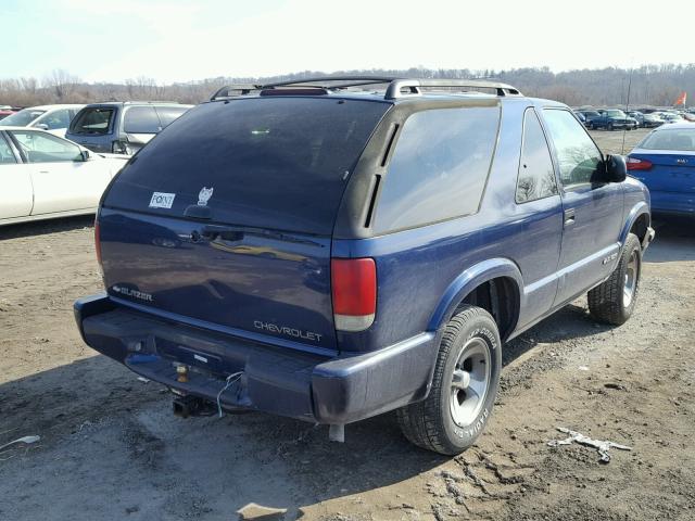 1GNCS18W81K154247 - 2001 CHEVROLET BLAZER BLUE photo 4