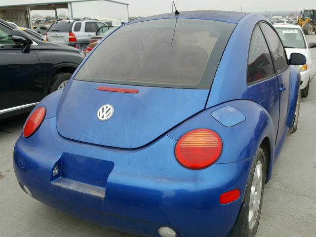 3VWCB21CX2M426920 - 2002 VOLKSWAGEN NEW BEETLE BLUE photo 4