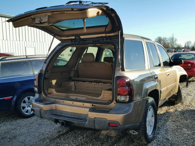 1GNDT13S932192322 - 2003 CHEVROLET TRAILBLAZE BROWN photo 4