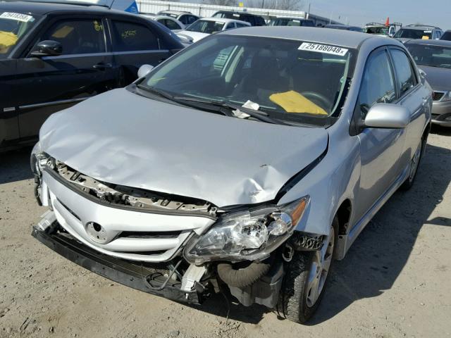 5YFBU4EE4DP139147 - 2013 TOYOTA COROLLA BA SILVER photo 2