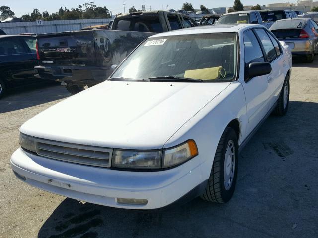 JN1HJ01P4KT247117 - 1989 NISSAN MAXIMA WHITE photo 2