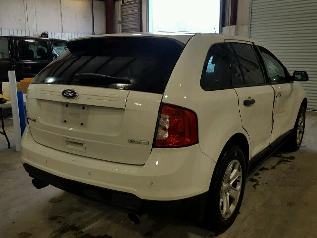 2FMDK3G94DBB64465 - 2013 FORD EDGE SE WHITE photo 4