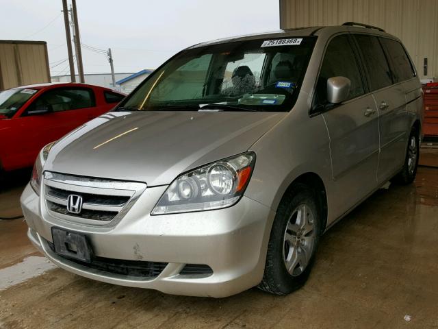 5FNRL38756B457415 - 2006 HONDA ODYSSEY EX SILVER photo 2