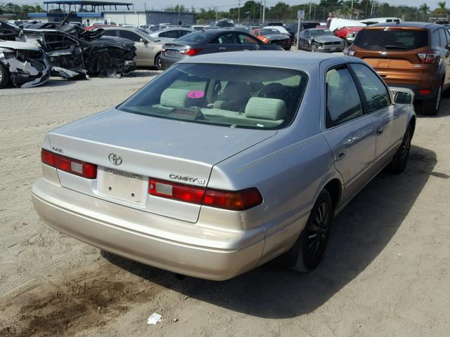 4T1BG22K4XU414069 - 1999 TOYOTA CAMRY CE GOLD photo 4