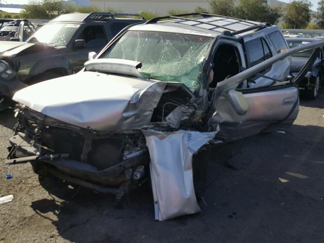 4S6CK58W6X4421823 - 1999 HONDA PASSPORT E SILVER photo 2