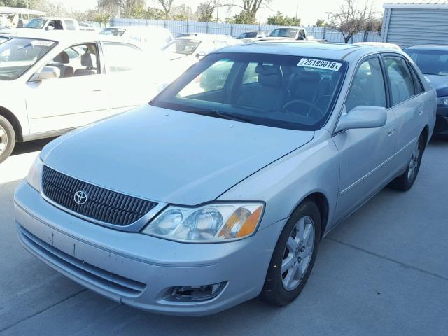 4T1BF28B52U214417 - 2002 TOYOTA AVALON XL SILVER photo 2