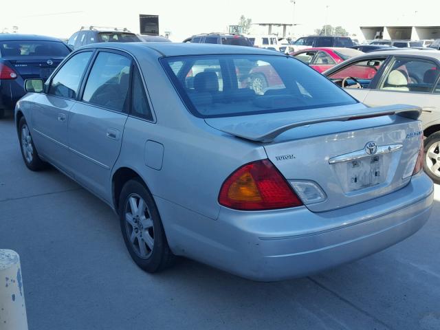 4T1BF28B52U214417 - 2002 TOYOTA AVALON XL SILVER photo 3