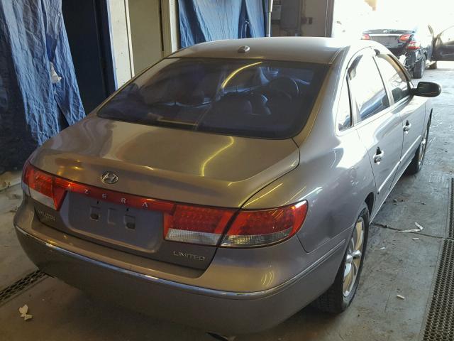 KMHFC46F57A218343 - 2007 HYUNDAI AZERA SE GRAY photo 4