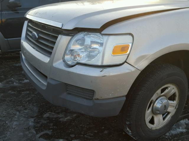 1FMEU62EX6UA76389 - 2006 FORD EXPLORER X SILVER photo 9