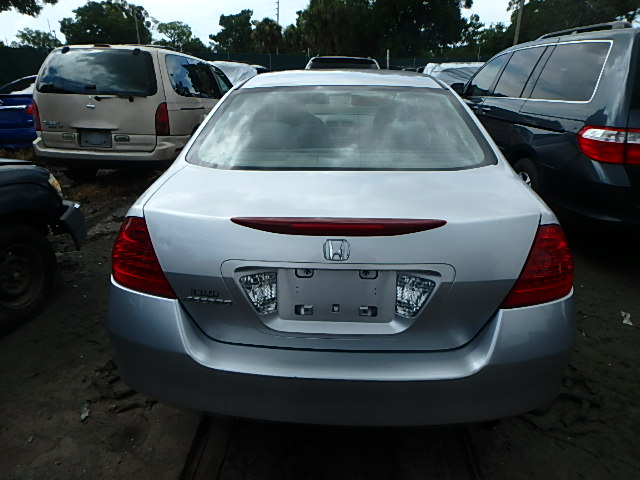 JHMCM56327C008253 - 2007 HONDA ACCORD SE SILVER photo 10