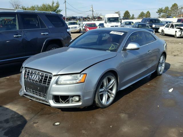 WAURV78T69A005577 - 2009 AUDI S5 QUATTRO GRAY photo 2