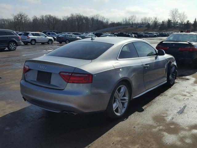 WAURV78T69A005577 - 2009 AUDI S5 QUATTRO GRAY photo 4