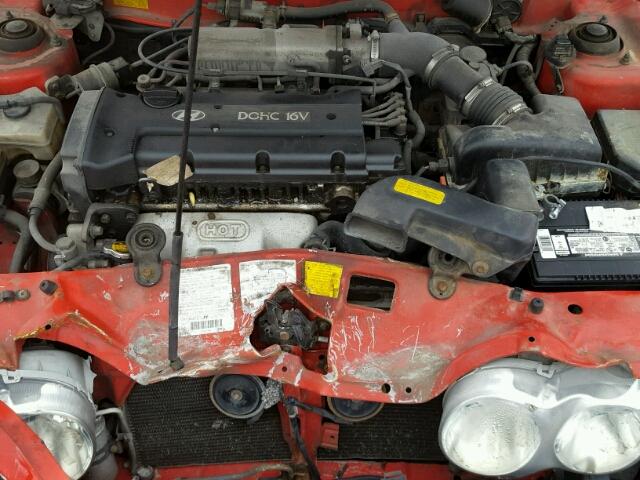 KMHJG25F3YU176629 - 2000 HYUNDAI TIBURON RED photo 7