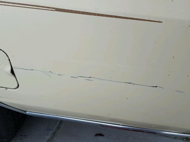 FP22H9G121846 - 1979 CHRYSLER LEBARON 黄色 照片 9