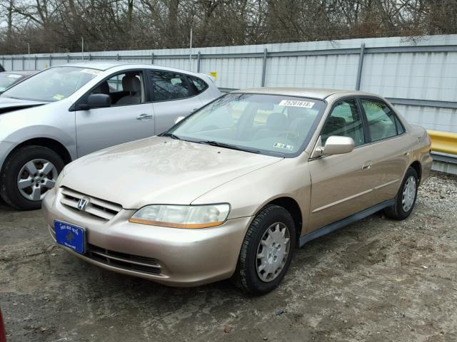 1HGCG66581A137604 - 2001 HONDA ACCORD LX TAN photo 2