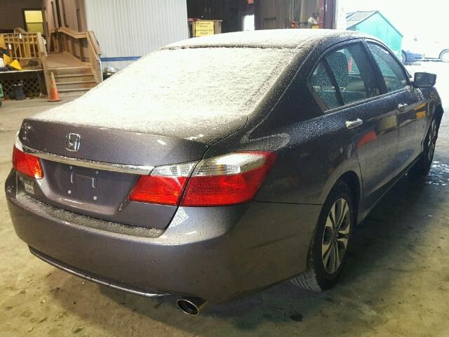 1HGCR2F32FA031061 - 2015 HONDA ACCORD LX GRAY photo 4