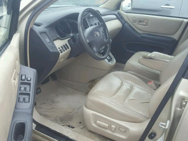 JTEGF21A210022269 - 2001 TOYOTA HIGHLANDER TAN photo 9