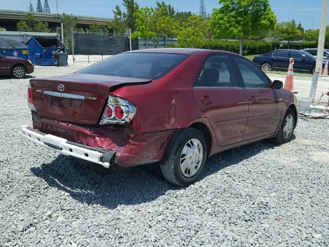4T1BE32KX5U098105 - 2005 TOYOTA CAMRY LE RED photo 4