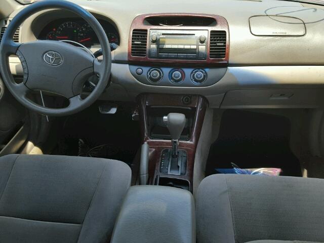 4T1BE32KX5U098105 - 2005 TOYOTA CAMRY LE წითელი ფოტო 9