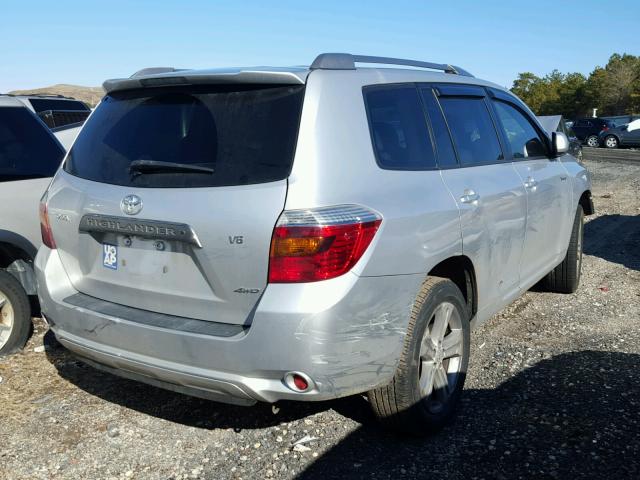 JTEES43A682093355 - 2008 TOYOTA HIGHLANDER SILVER photo 4