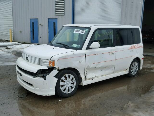 JTLKT334654029524 - 2005 TOYOTA SCION XB WHITE photo 9