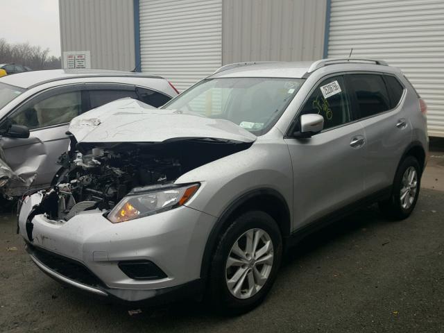 KNMAT2MV7GP678260 - 2016 NISSAN ROGUE S SILVER photo 2