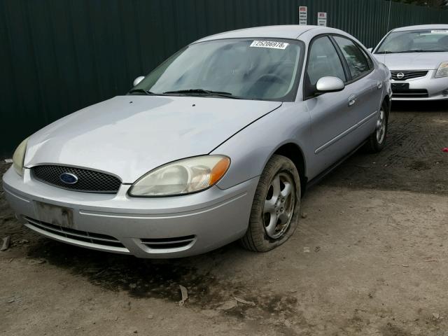 1FAFP53U04A137706 - 2004 FORD TAURUS SE SILVER photo 2