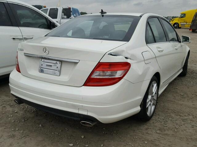 WDDGF5EB8AR131359 - 2010 MERCEDES-BENZ C 300 WHITE photo 4