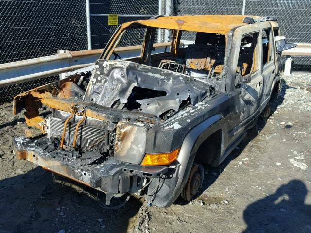 N0V1N25209158 - 2006 JEEP COMMANDER BURN photo 2