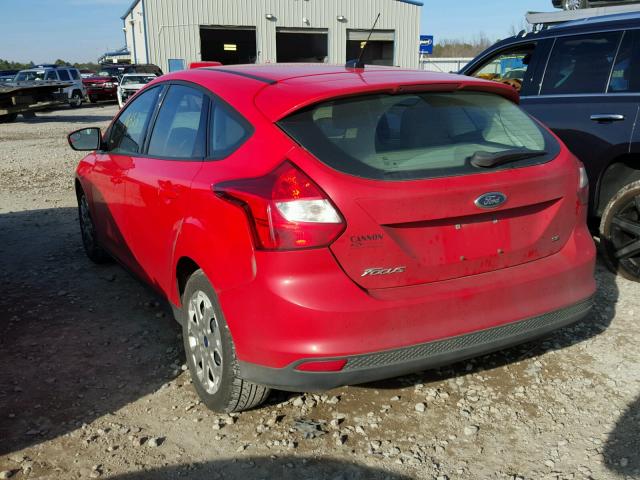 1FAHP3K23CL282397 - 2012 FORD FOCUS SE RED photo 3