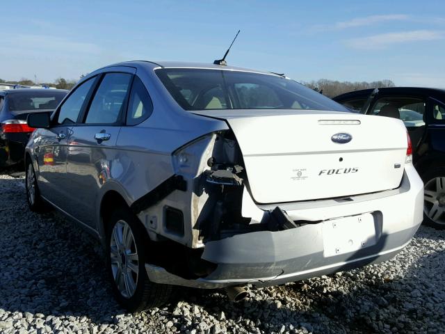 1FAHP35N48W185205 - 2008 FORD FOCUS SE SILVER photo 3